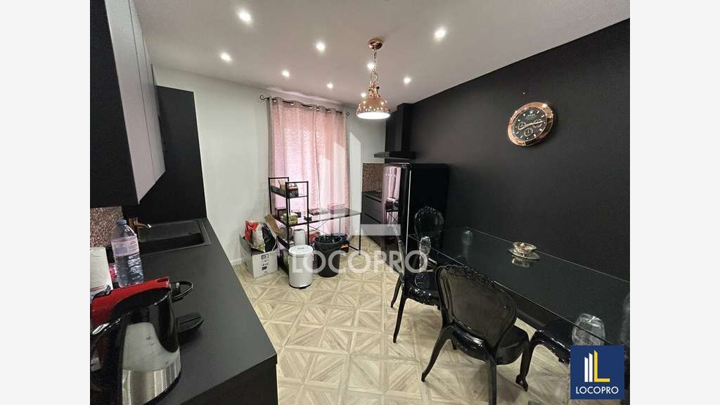 Location bureau privatif meublé 14m² à Cannes