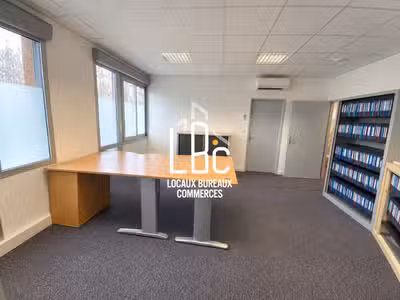 A louer bureau 87m² à Carquefou Parc du Tertre