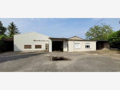 Local 660m² à louer à Caussade prox Montauban Nord