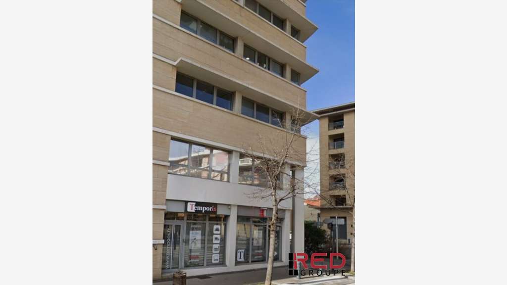A louer bureaux 185m² à Aix-en-Provence centre