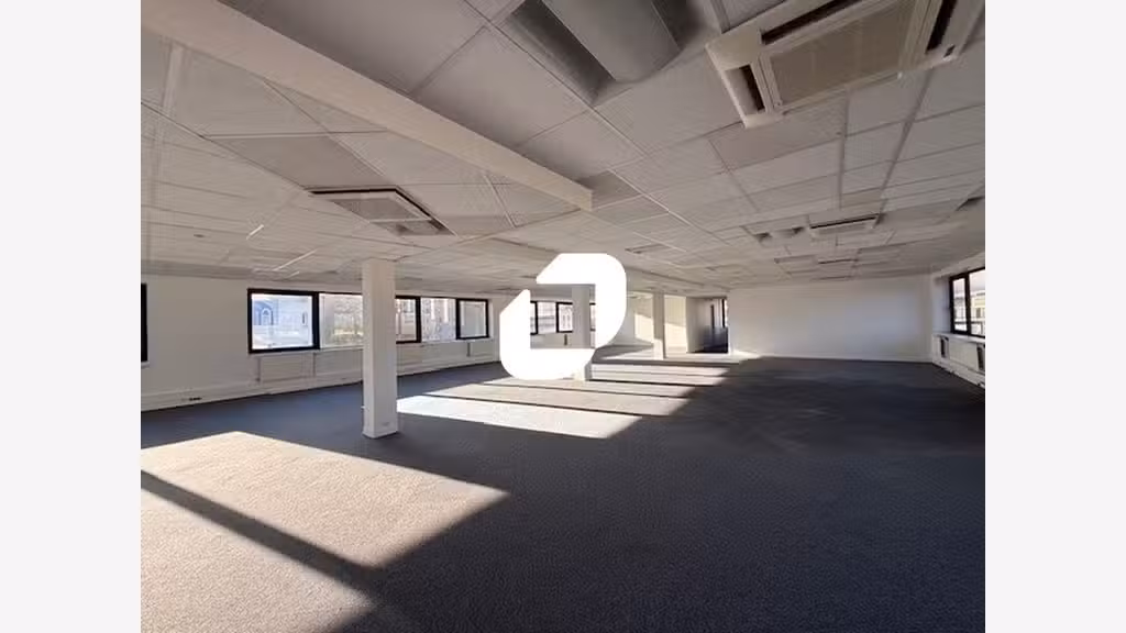 A louer Bureaux 412m² Cergy