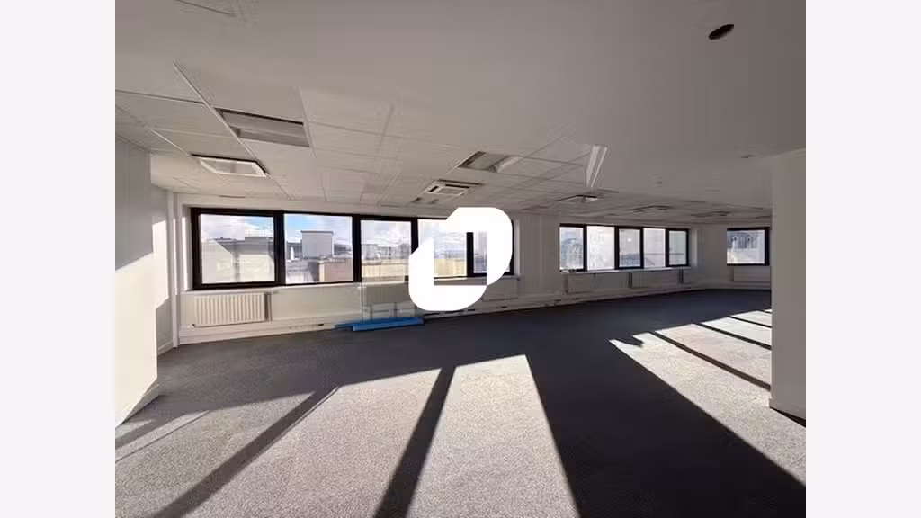 A louer Bureaux 412m² Cergy
