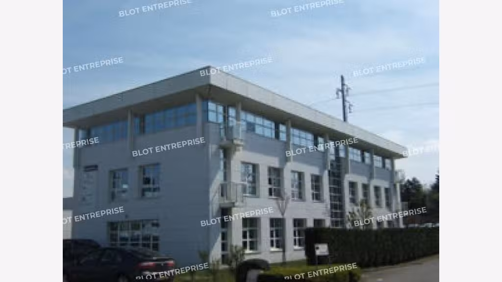 Loue bureaux 300m² à Cesson-Sevigne ZAC Peupliers