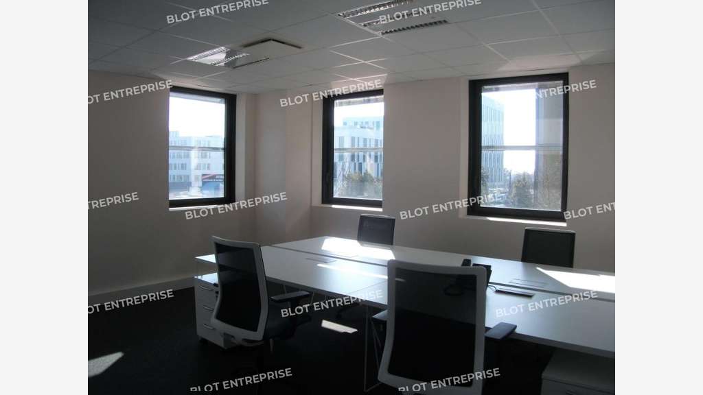 A LOUER - BUREAUX 551 m² - CESSON-SEVIGNE