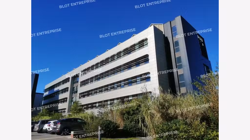 A LOUER - BUREAUX 481 m² - CESSON-SEVIGNE