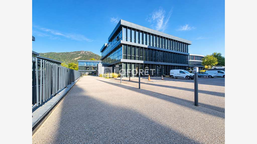 A louer bureaux 32m² Challes les Eaux ZA Massettes