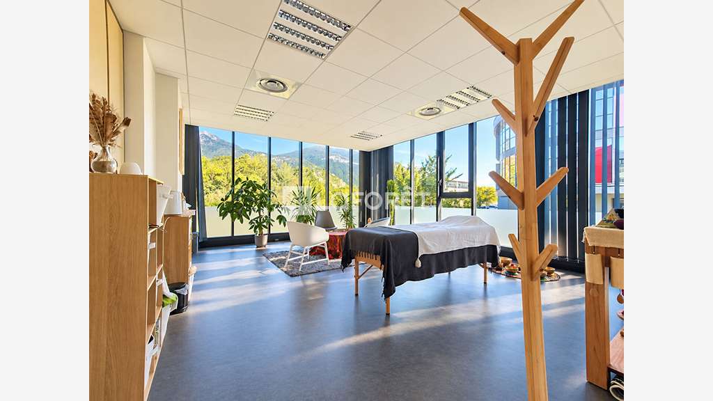 A louer bureaux 32m² Challes les Eaux ZA Massettes