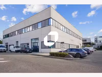 A louer Bureaux 324m² Champagne au mont d'or