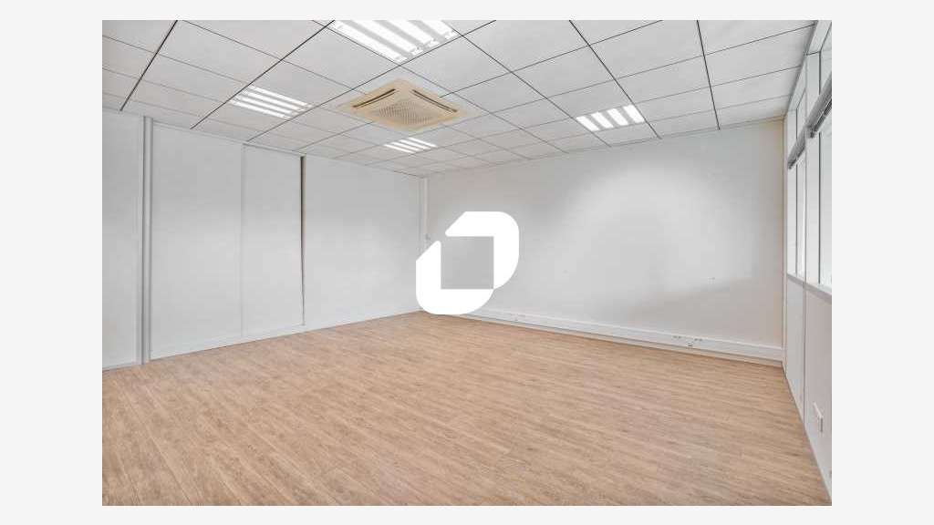 A louer Bureaux 324m² Champagne au mont d'or