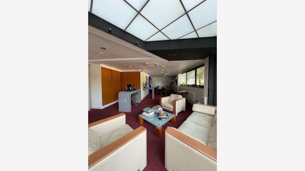 Bureaux + entrepôt Champigny Sur Marne 485.5 m2