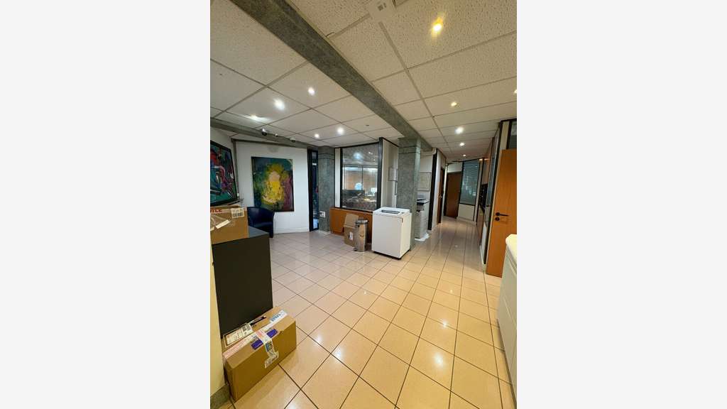 Bureaux + entrepôt Champigny Sur Marne 485.5 m2