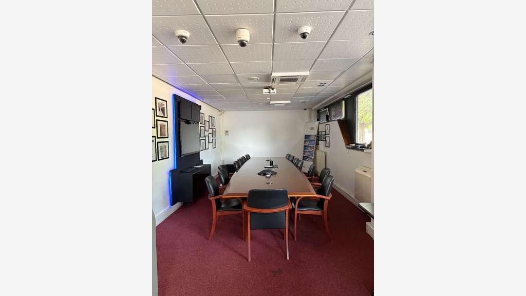 Bureaux + entrepôt Champigny Sur Marne 485.5 m2