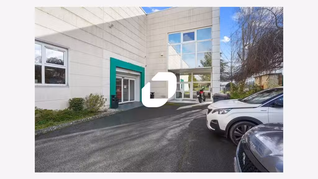 A louer Bureaux 580m² Champlan