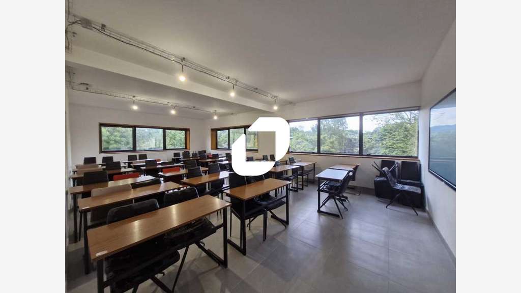 A louer Bureaux 760m² Champs sur marne