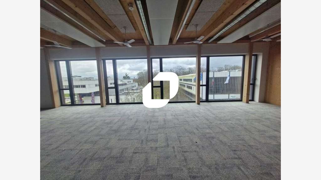 A louer Bureaux 1113m² Champs sur marne