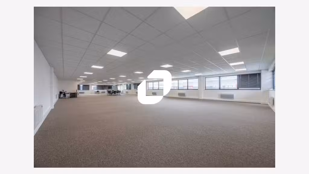 A louer Bureaux 300m² Chanteloup en brie