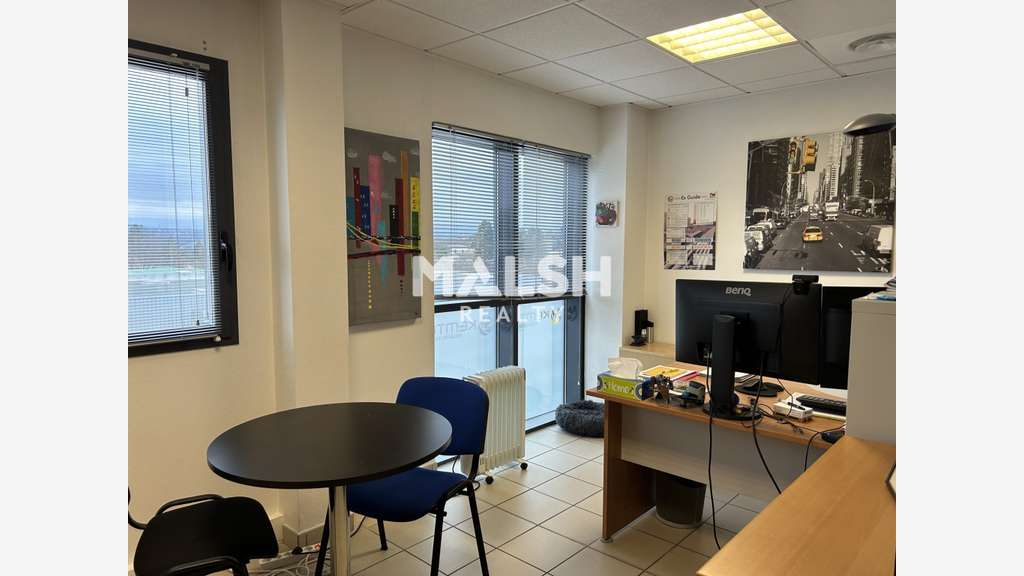 CHARLY - Bureaux - A LOUER - 152 m²