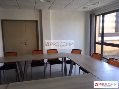 A louer bureaux 48m² R+1 haut de gamme Chartres