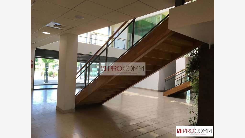 Bureaux de 38m² à louer au 2ème étage à Chartres