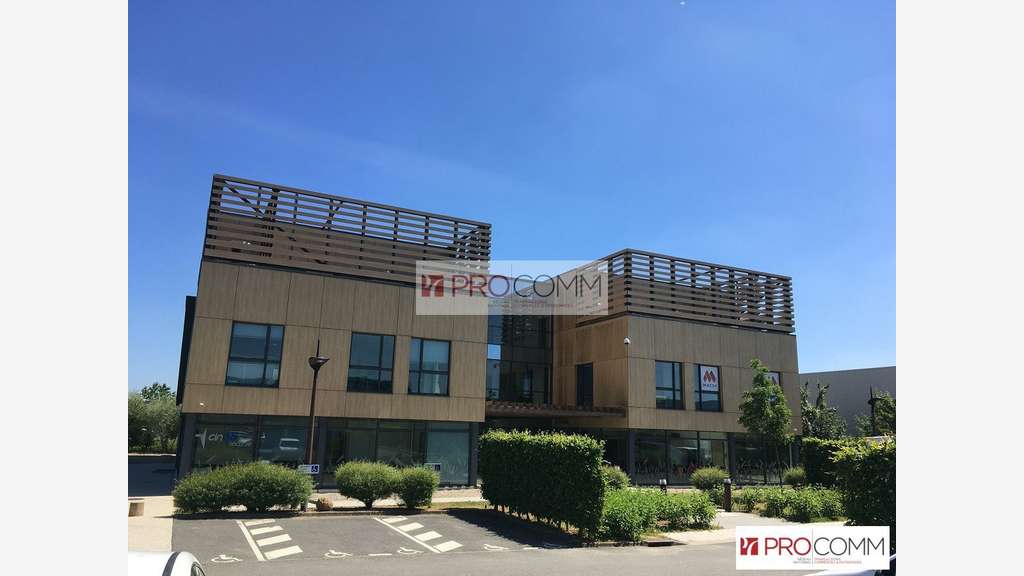 Bureaux de 18.80m² à louer au 1er étage à Chartres