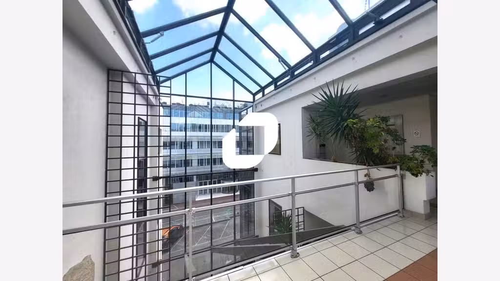 A louer Bureaux 203m² Chatillon