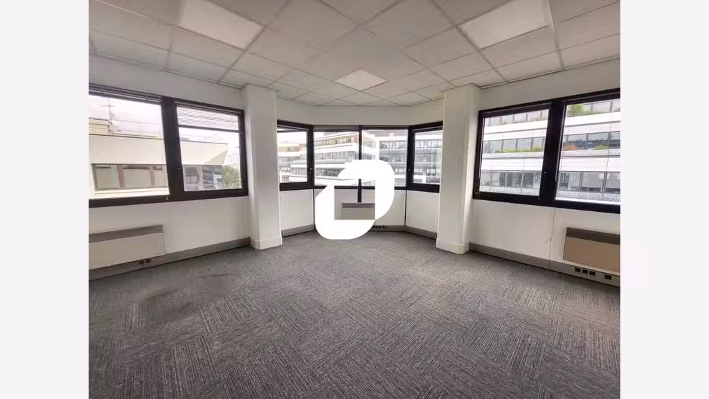 A louer Bureaux 203m² Chatillon