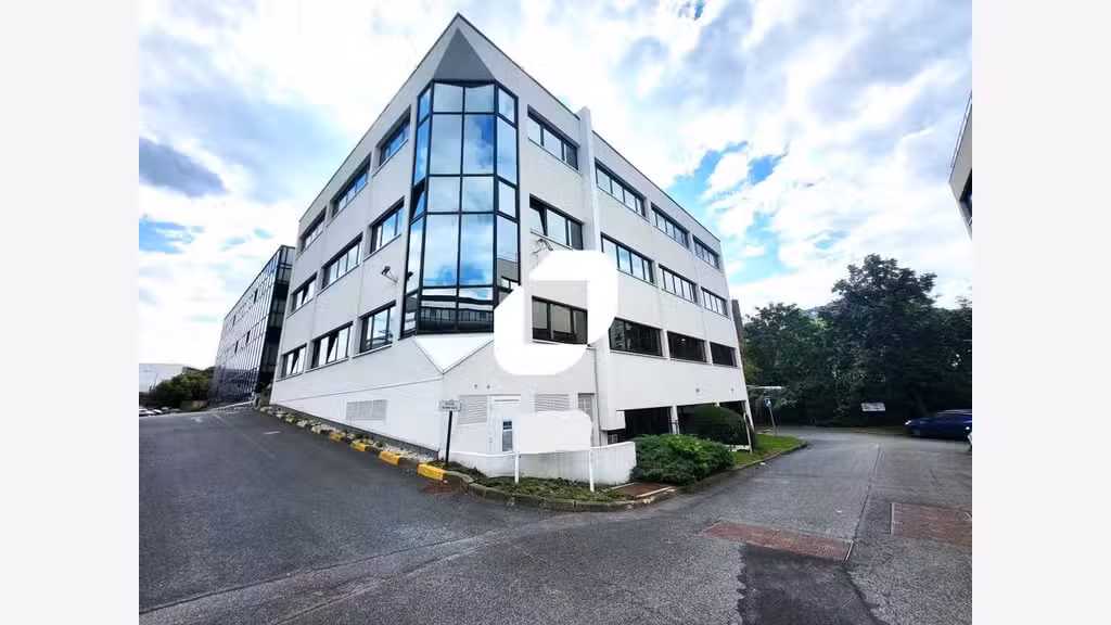A louer Bureaux 203m² Chatillon