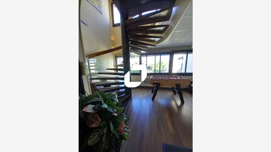A louer Bureaux 163m² Chatillon