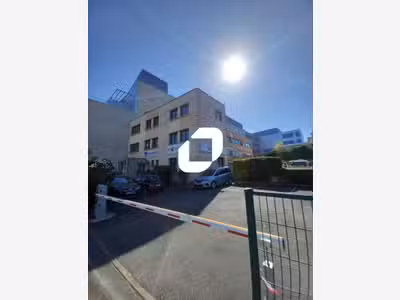 A louer Bureaux 163m² Chatillon