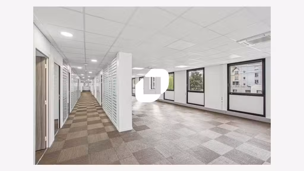 A louer Bureaux 2300m² Chatou