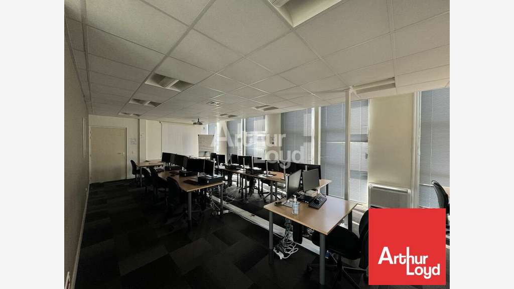 Bureaux de 240m² louer dans les Deux Sèvres
