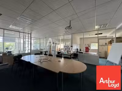 Bureaux de 240m² louer dans les Deux Sèvres