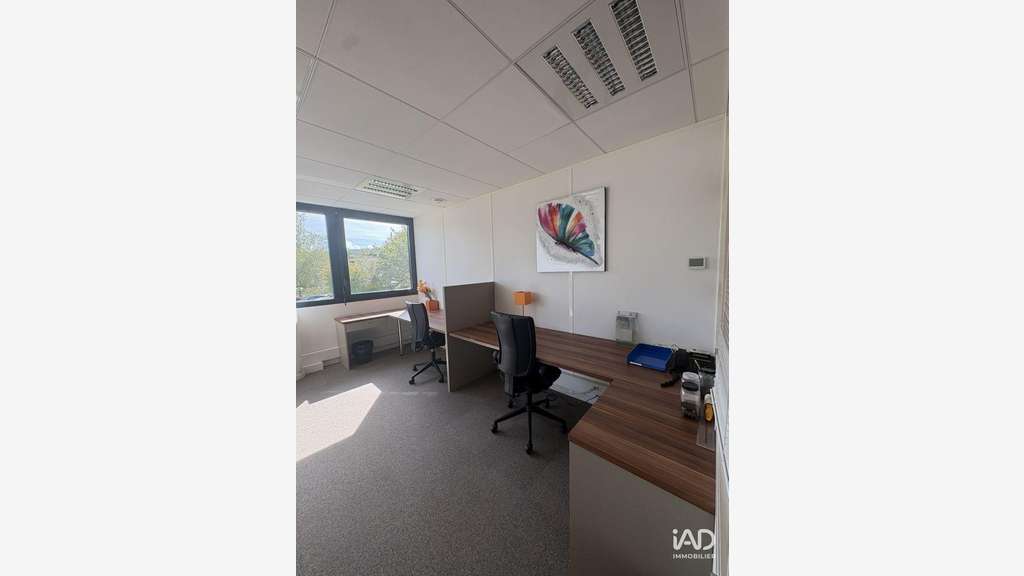 A louer bureau de 135m² au 1er étage à Chavanod
