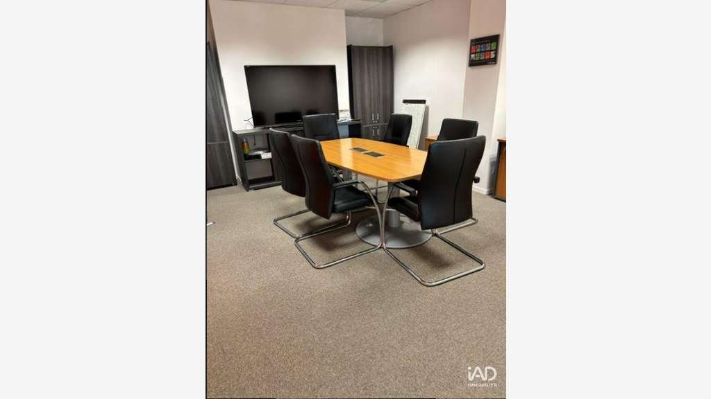 A louer bureau de 135m² au 1er étage à Chavanod