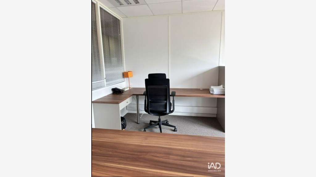 A louer bureau de 135m² au 1er étage à Chavanod