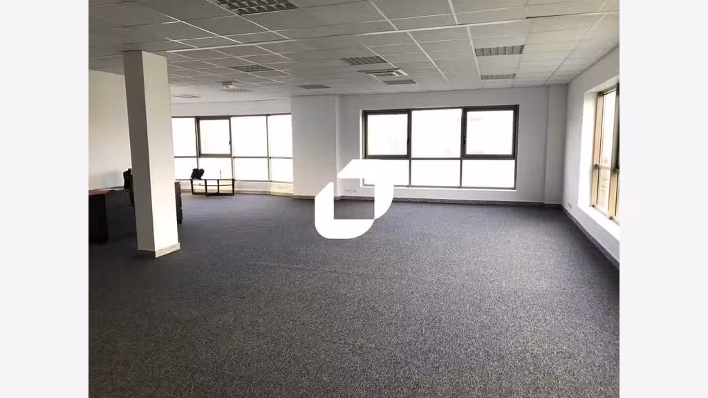 A louer Bureaux 104m² Chelles