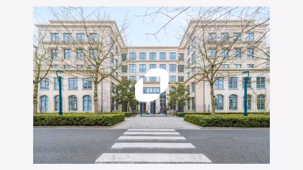 A louer Bureaux 4561m² Chessy