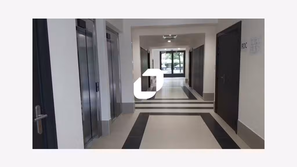 A louer Bureaux 145m² Chessy