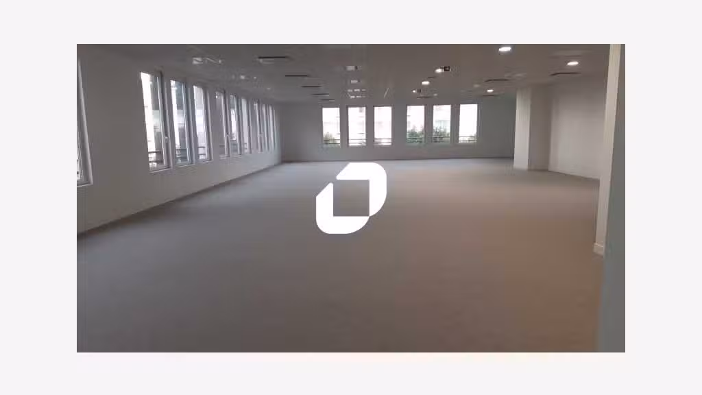 A louer Bureaux 145m² Chessy