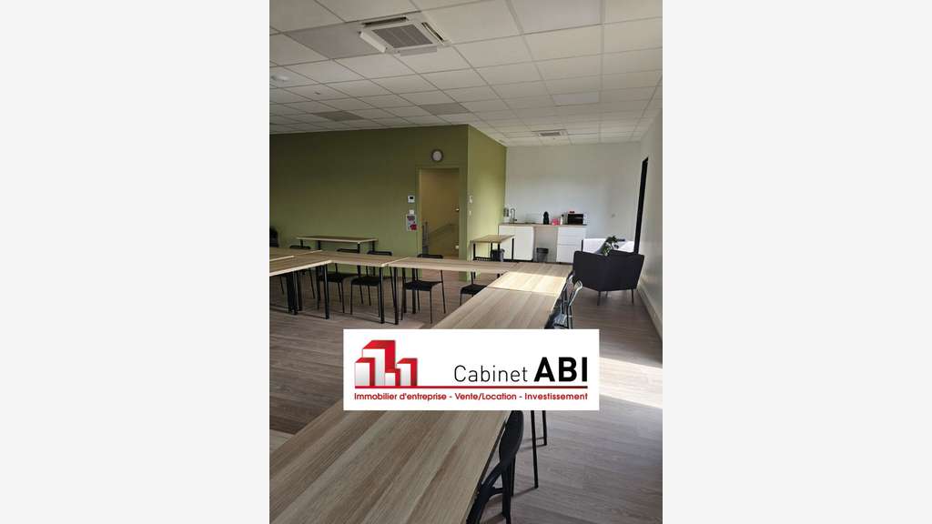 A louer bureaux 150m² en excellent état à Cholet