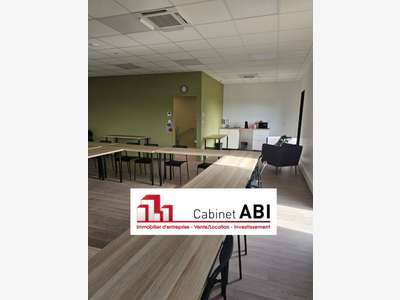 A louer bureaux 150m² en excellent état à Cholet