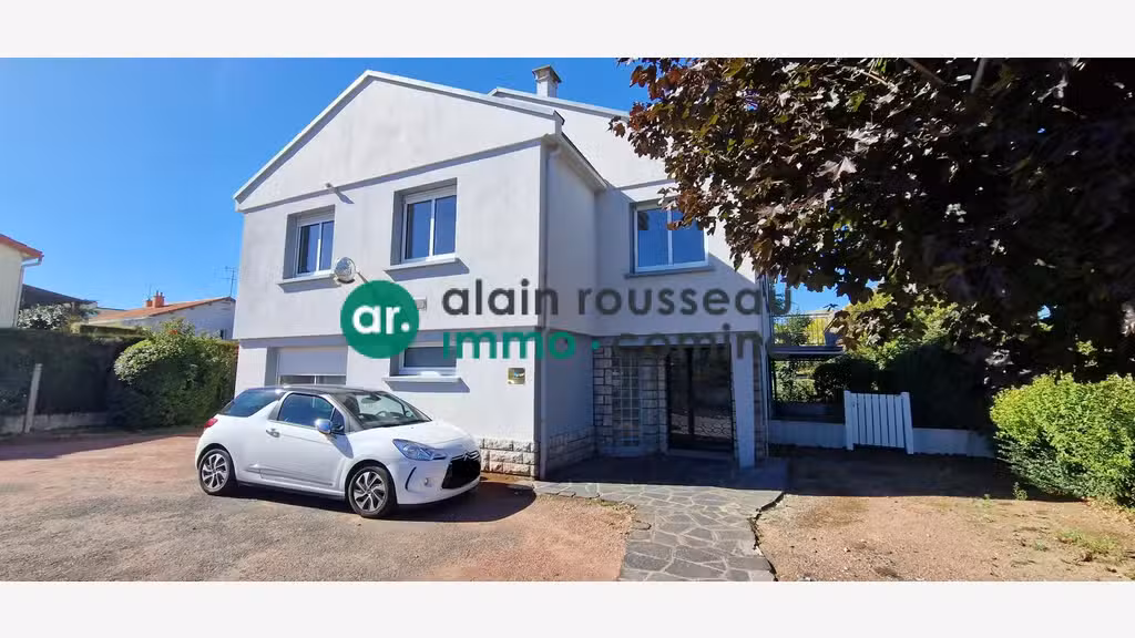 Bureaux de 240m² à louer à Cholet