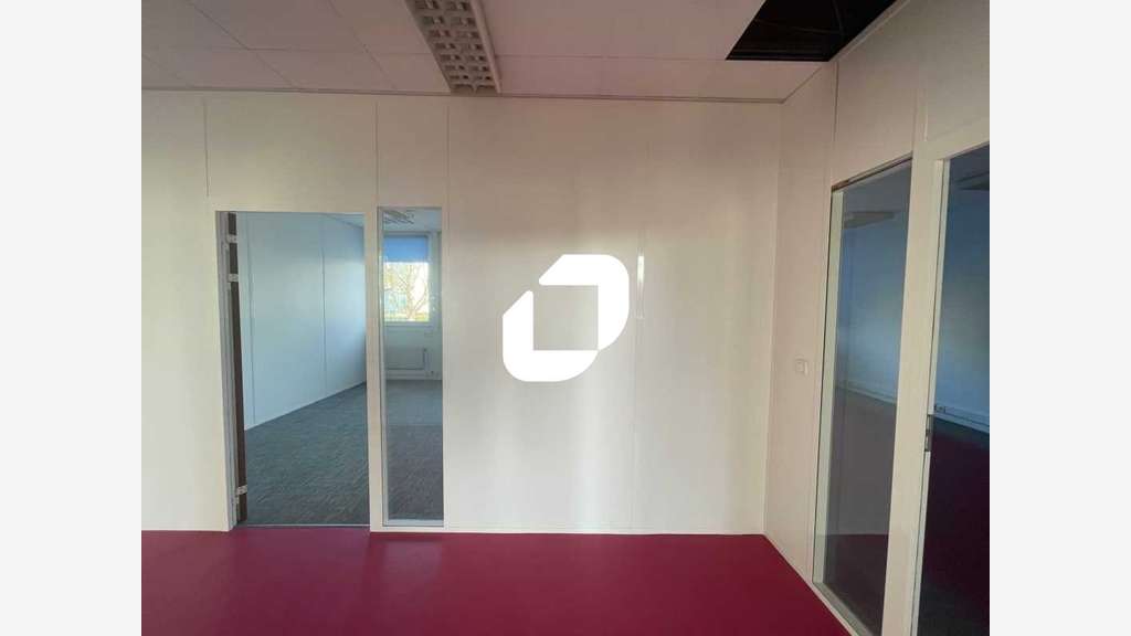 A louer Bureaux 1373m² Clamart