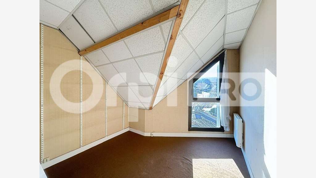 Bureaux 100m² à louer face centre comm. à Clermont