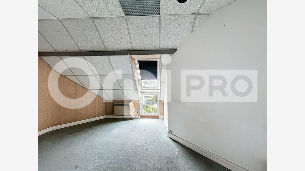 Bureaux 100m² à louer face centre comm. à Clermont