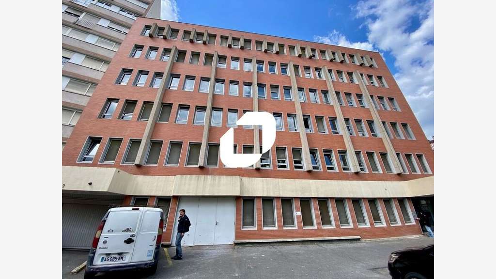 A louer Bureaux 256m² Clichy