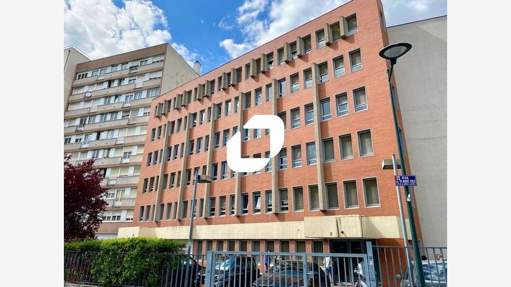 A louer Bureaux 256m² Clichy