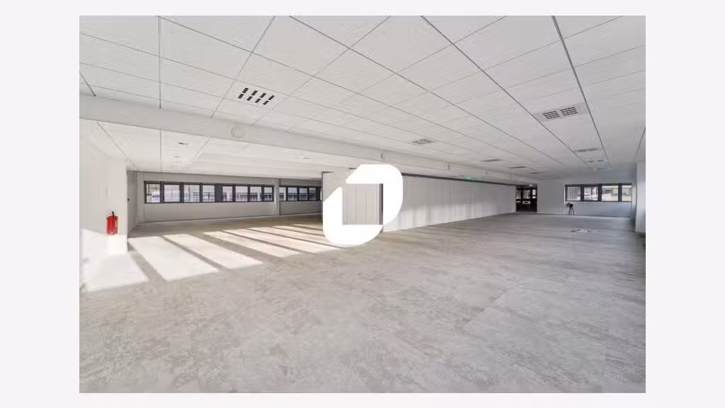 A louer Bureaux 4729m² Clichy