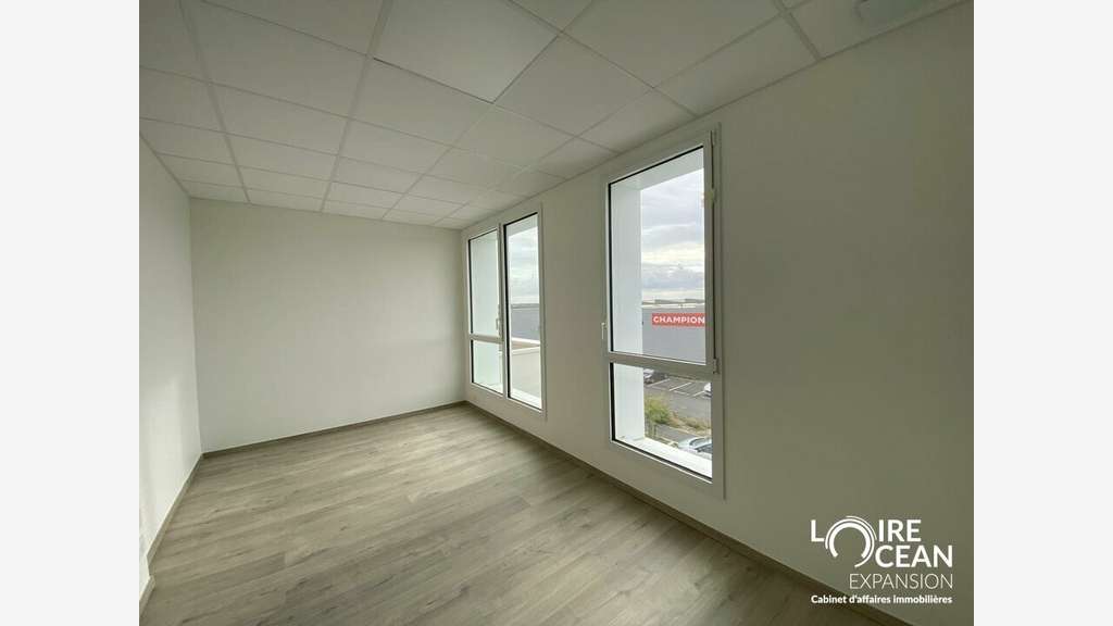 A louer bureaux de 55m² au 2ème étage à Clisson