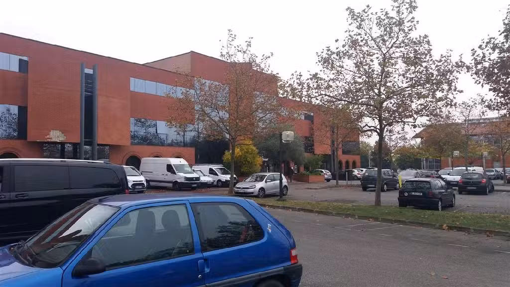 Location bureaux 677m² R+1 en ZAC à Colomiers